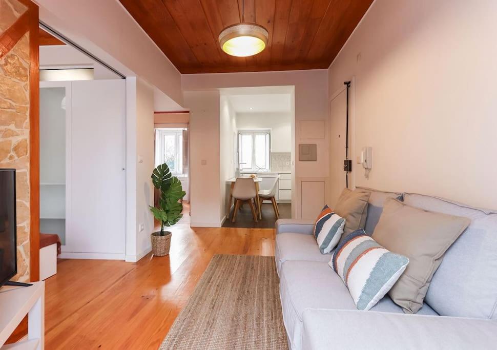 Vita Portucale ! Campo Ourique Design W/ Balcony Lisbon Exterior photo